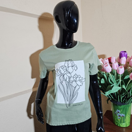 Футболка однотонна з принтом